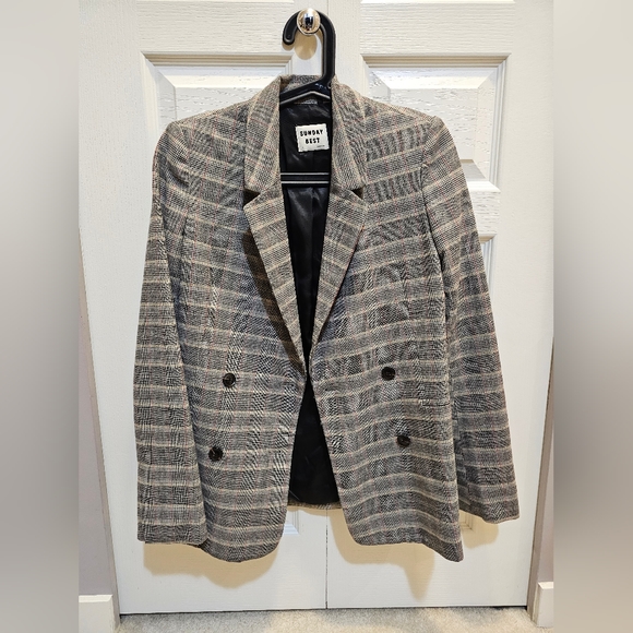 Aritzia Sunday Best Blazer size XS - Picture 1 of 8